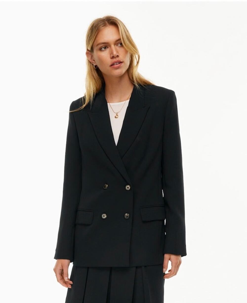 Aritzia Wilfred Blazer Black Double Breasted size 4